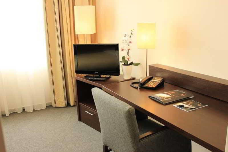 Hotel Luetzow Berlin Dış mekan fotoğraf