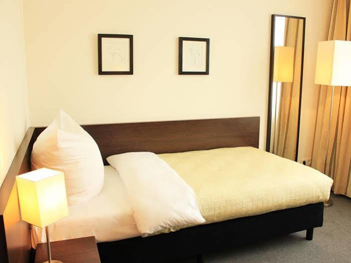 Hotel Luetzow Berlin Dış mekan fotoğraf